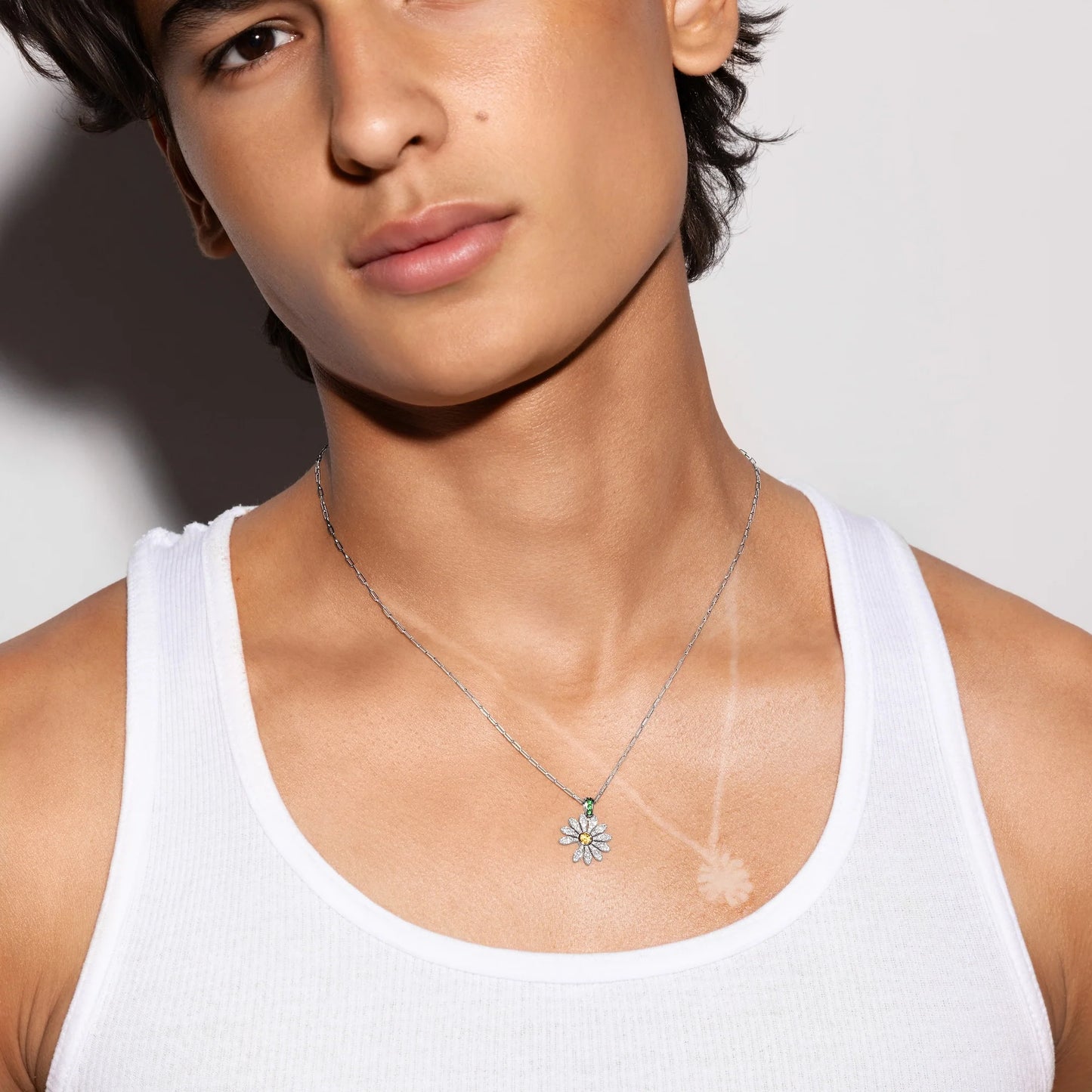 Collar Flor de G-Dragon 🌼 – Inspirado en PEACEMINUSONE